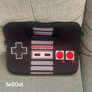 Retro NES Controller Design Laptop Sleeve Case Multicolor